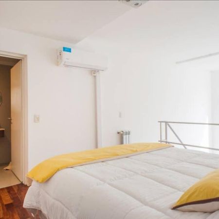 Luminosos Loft En Recoleta 2 Cuadras Del Subte Apartment Buenos Aires Luaran gambar