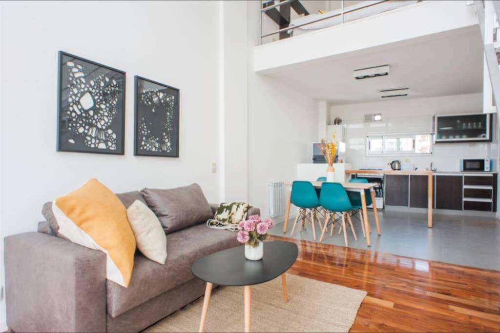 Luminosos Loft En Recoleta 2 Cuadras Del Subte Apartment Buenos Aires Luaran gambar