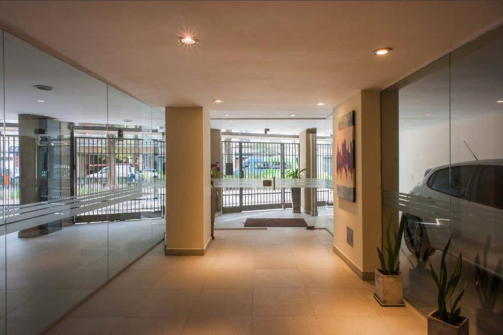 Luminosos Loft En Recoleta 2 Cuadras Del Subte Apartment Buenos Aires Luaran gambar