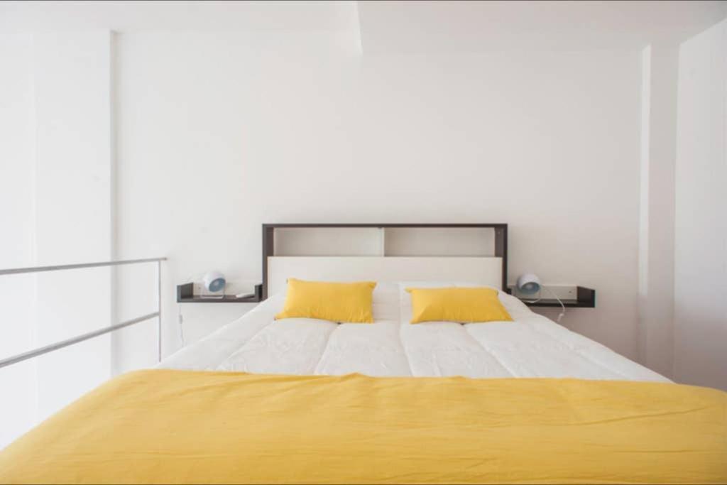 Luminosos Loft En Recoleta 2 Cuadras Del Subte Apartment Buenos Aires Luaran gambar
