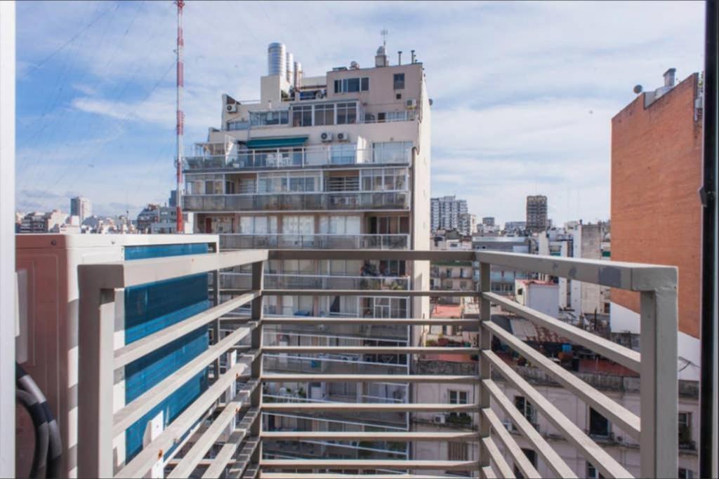 Luminosos Loft En Recoleta 2 Cuadras Del Subte Apartment Buenos Aires Luaran gambar