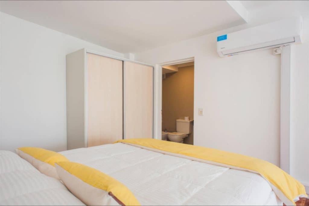Luminosos Loft En Recoleta 2 Cuadras Del Subte Apartment Buenos Aires Luaran gambar